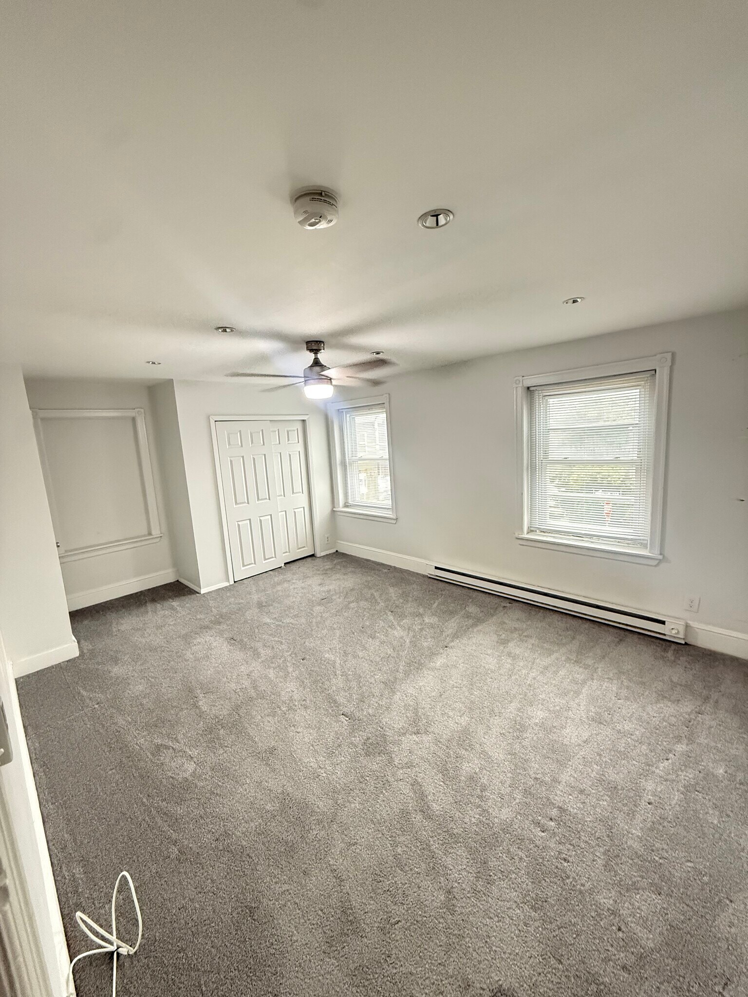 Building Photo - 5734 Walker St