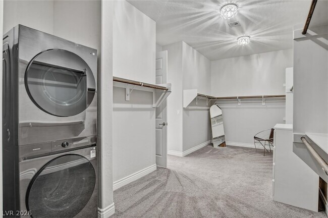 Building Photo - 11 Grand Masters Dr