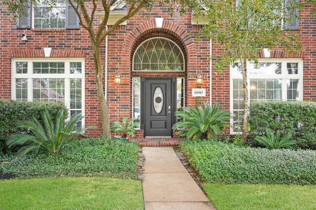 Building Photo - 18910 Rustling Ridge Dr