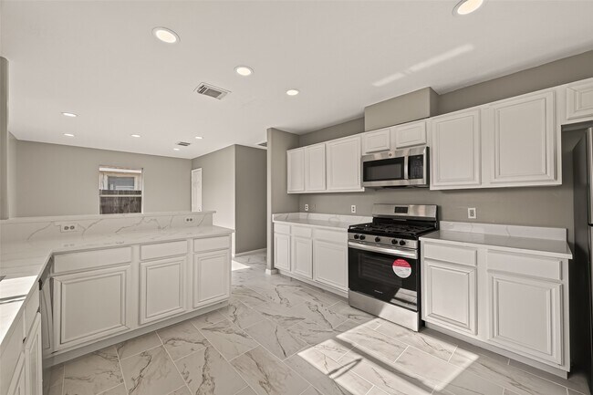 Building Photo - 6542 Carly Park Way