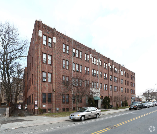 Building Photo - The Willoughby Condominiums