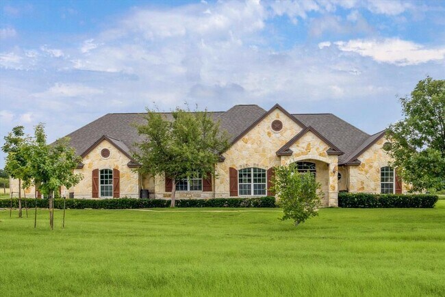 Primary Photo - 144 Escondido Dr