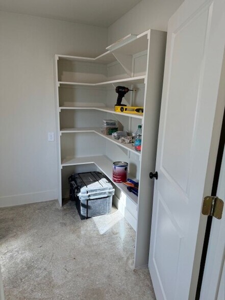 Building Photo - 166 Big Horn Dr