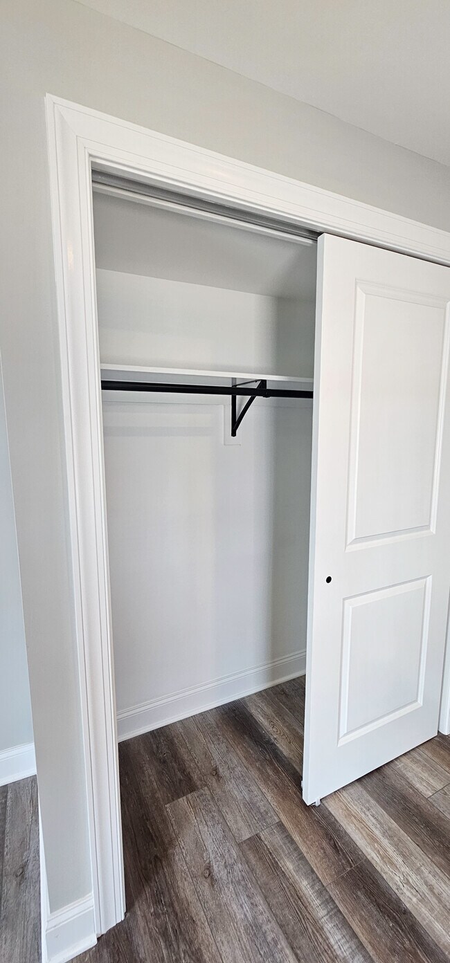 Building Photo - 4630 Umbria St