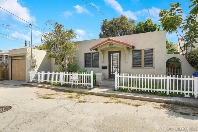 Primary Photo - 4524 Maryland Ct