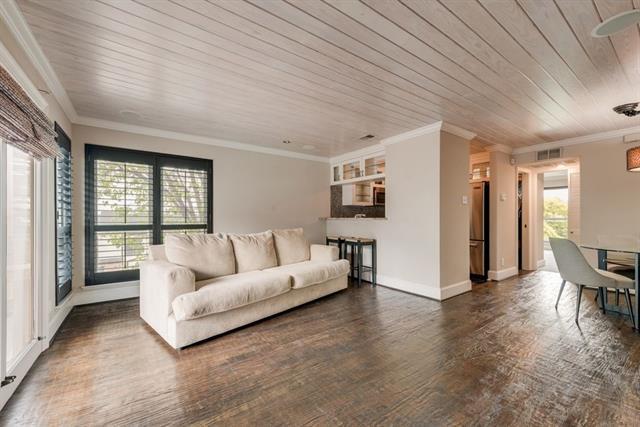 Building Photo - 1513 E Interstate 30