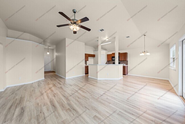 Building Photo - 7811 Redbrush