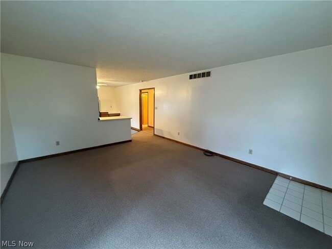 Building Photo - 4044 Mogadore Rd