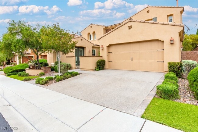 Building Photo - 58 Contrada Fiore Dr
