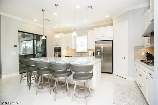 Building Photo - 9456 Montelanico Loop
