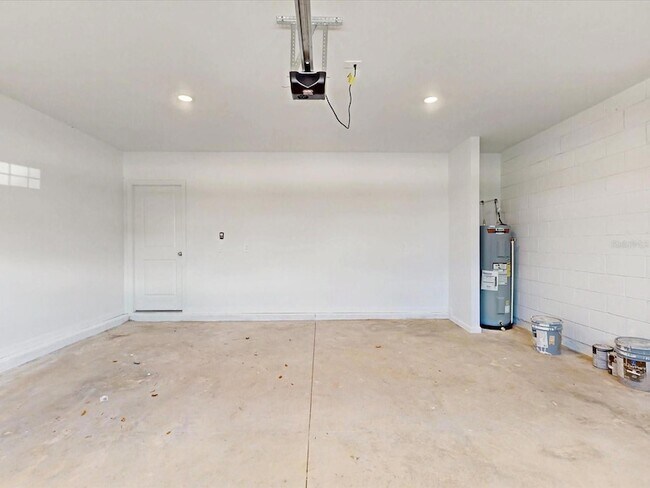 Building Photo - 3881 Corsican Ln