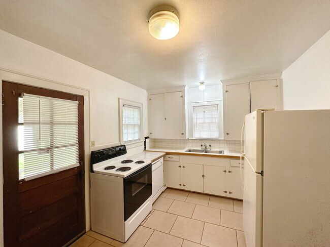 Building Photo - Beautiful Brick House Within Walking Dista...