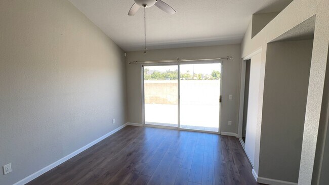 Building Photo - 28870 Somme Ct