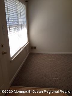 Building Photo - 70 Broadway