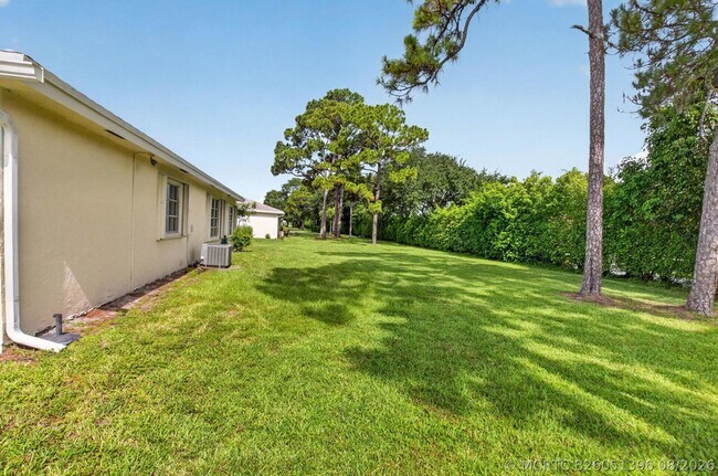 Building Photo - 5037 Lakefront Blvd