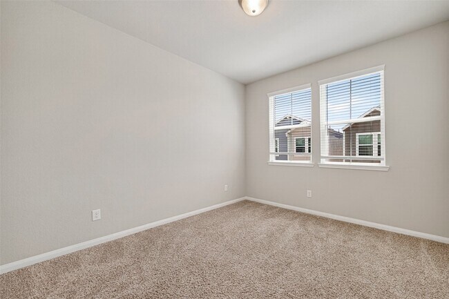 Building Photo - 3103 Little Gem Ln
