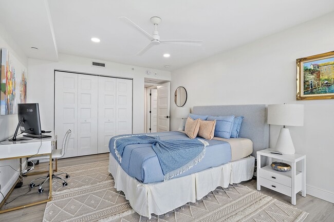 Building Photo - 3390 S Ocean Blvd