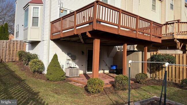 Building Photo - 6751 Jenny Leigh Ct