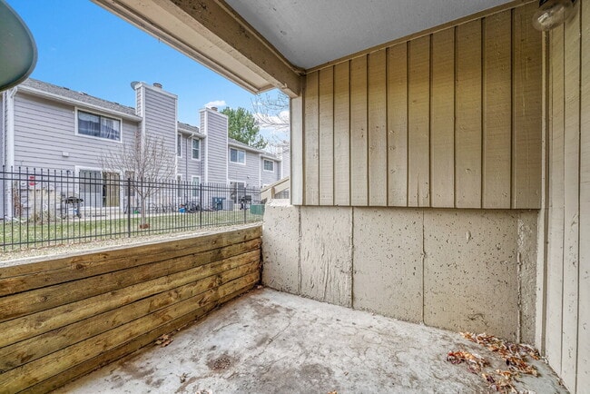 Building Photo - $1,245.95, 1 bed, 1 bath, garden level Condo with Washer/Dryer