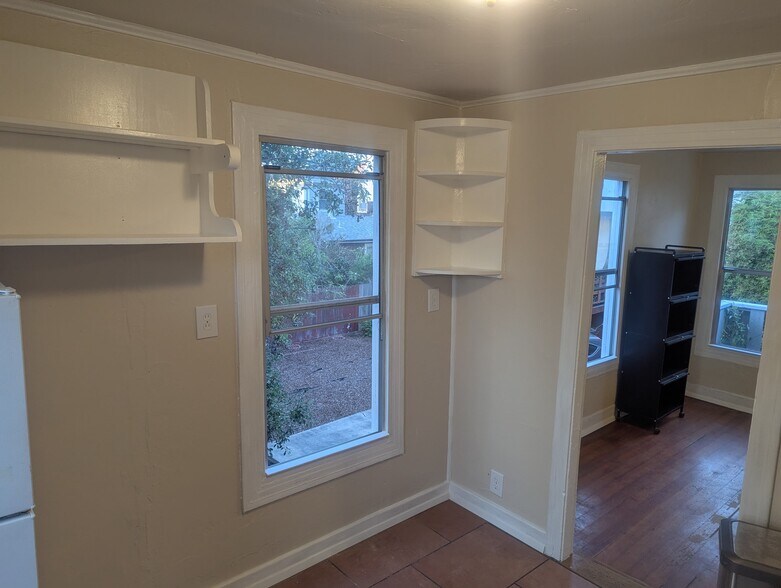 Kitchen - 2914 Harper Street