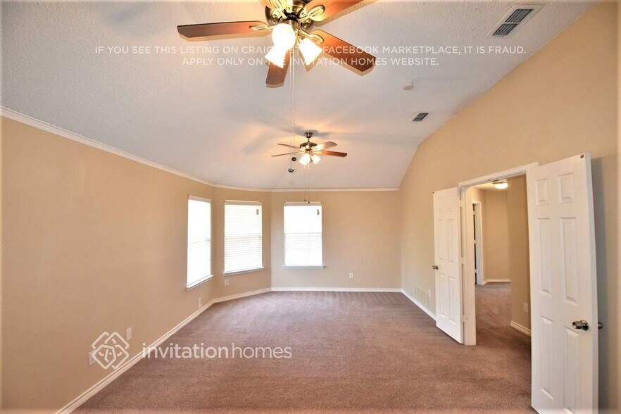 Building Photo - 2908 Olympia Dr