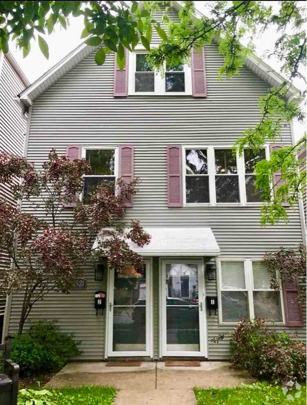 Building Photo - 2621 N Drake Ave