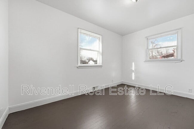 Building Photo - 730 Lima St