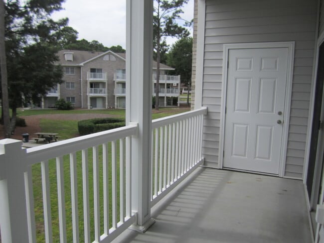 Building Photo - 908 Resort Cir