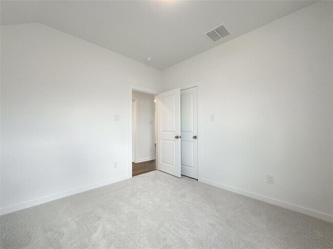 Building Photo - 541 Sand Branch Dr