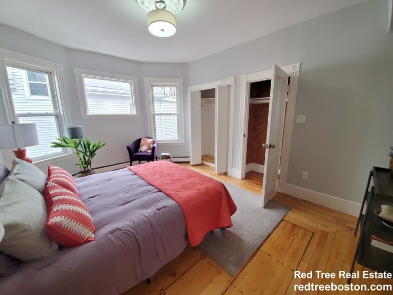 Building Photo - 25 Kensington Ave