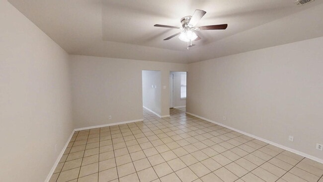 Building Photo - Step into comfort and style with this beautiful 3-bedroom home!