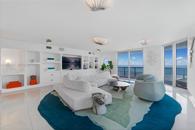 Building Photo - 5801 Collins Ave