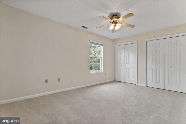 Building Photo - 612 Emily Ln
