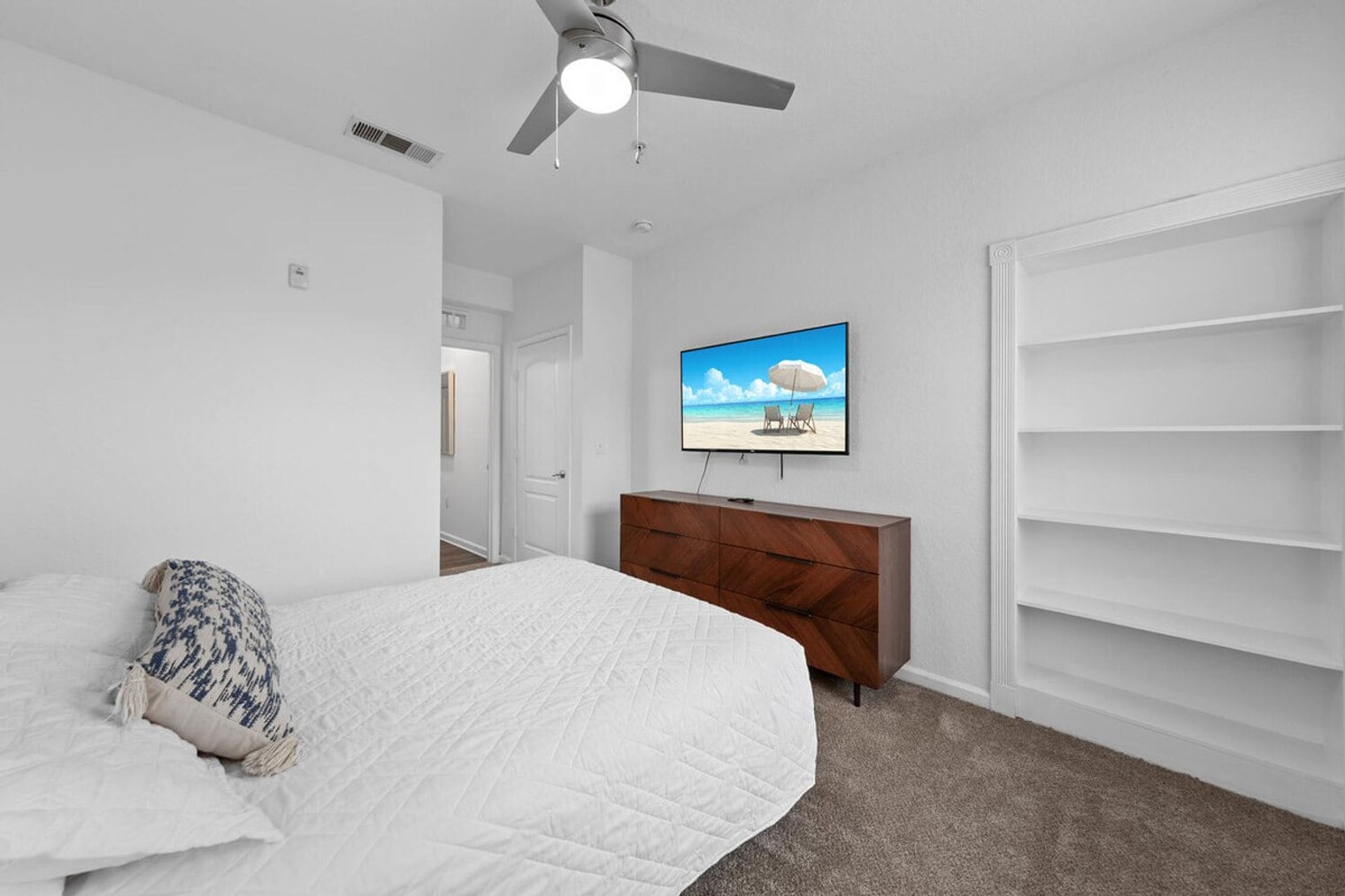 Building Photo - 4850 Seascape Way