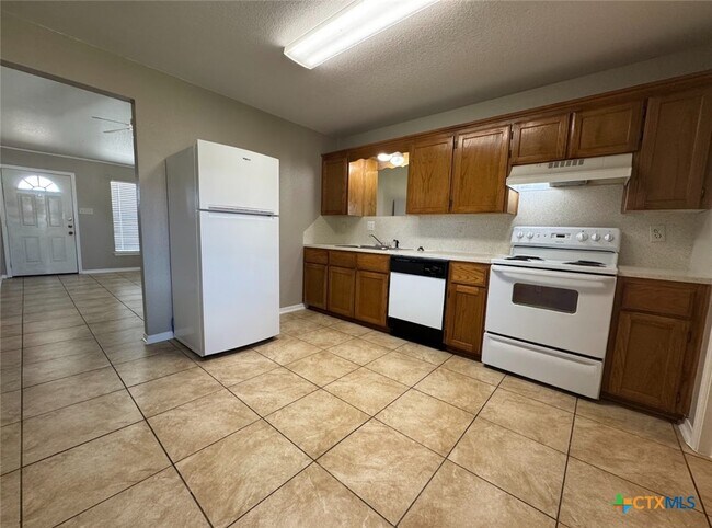 Building Photo - 1501 Windward Dr