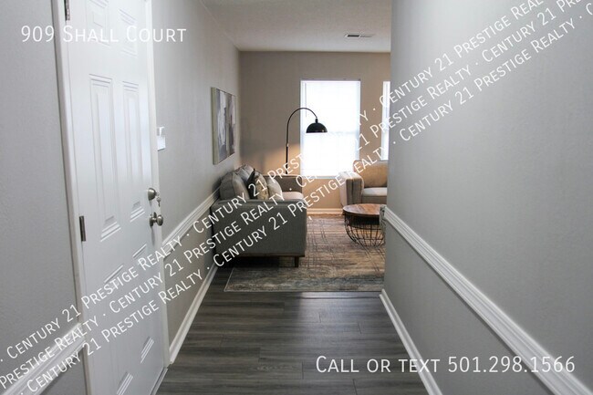 Building Photo - 909 Shall Ct