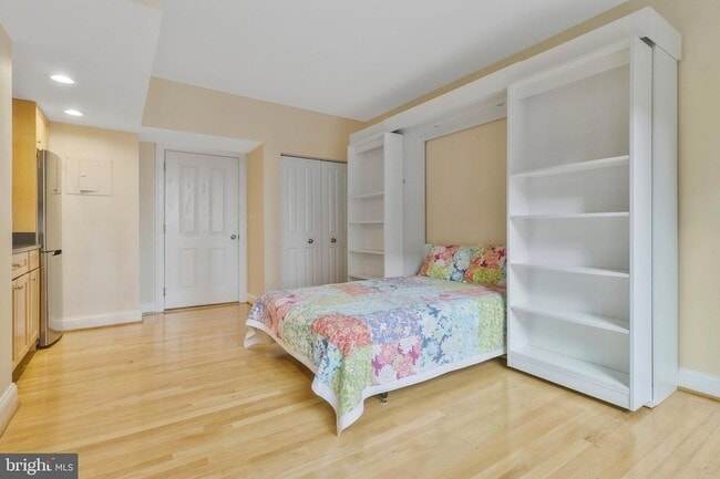 Building Photo - 1701 16th St NW