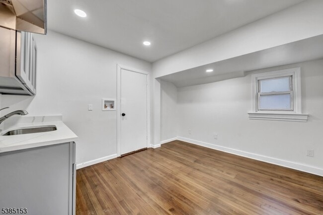 Building Photo - 1451 Franklin St