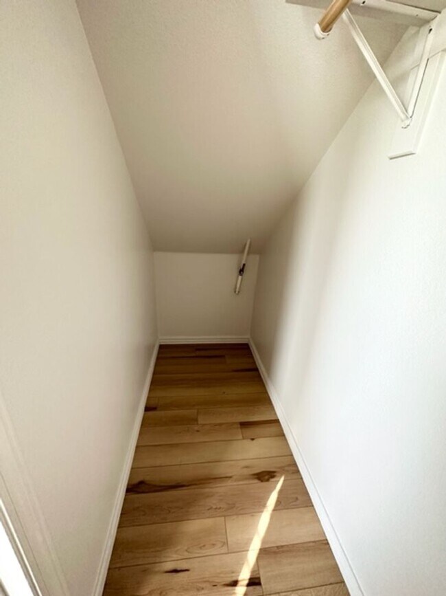 Building Photo - 3915 Washington Ave