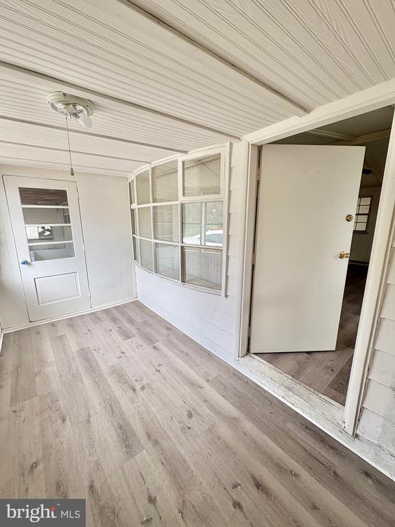 Building Photo - 111 McDonald St