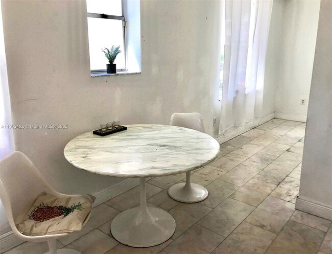 Building Photo - 1502 Jefferson Ave