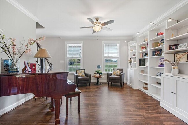 Building Photo - 9366 Alder Dr