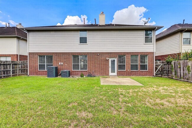 Building Photo - 5410 Linden Grove Ct