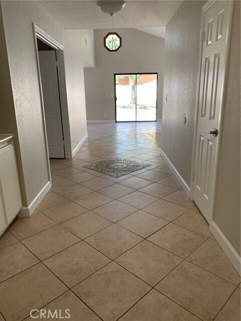 Building Photo - 24150 Cruise Cir Dr