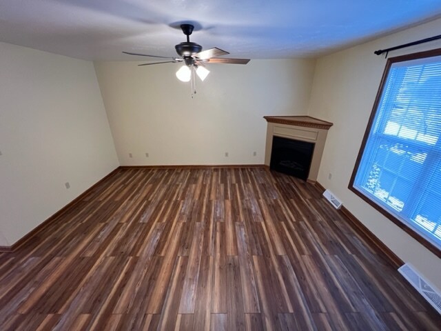 Building Photo - 632 Donavin Dr