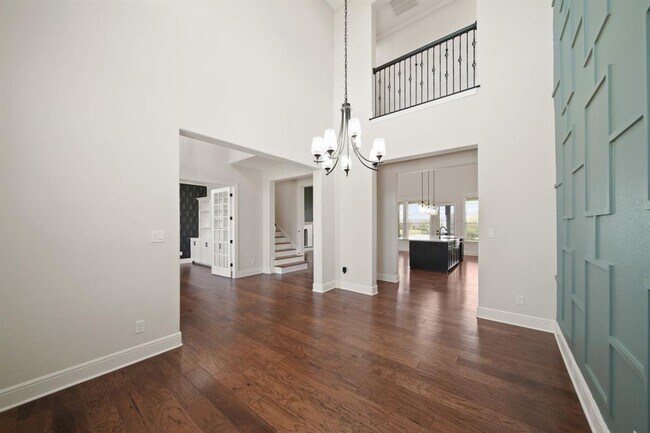 Building Photo - 8519 Lofty Pnes
