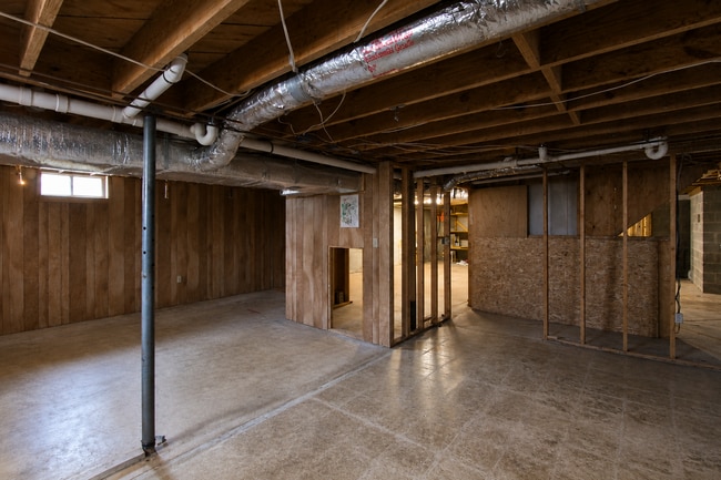 Building Photo - 3-Bedroom Home with Finished Basement, Garage & Huge Yard