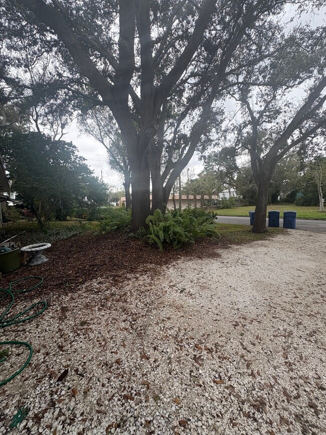 Building Photo - Dartmouth