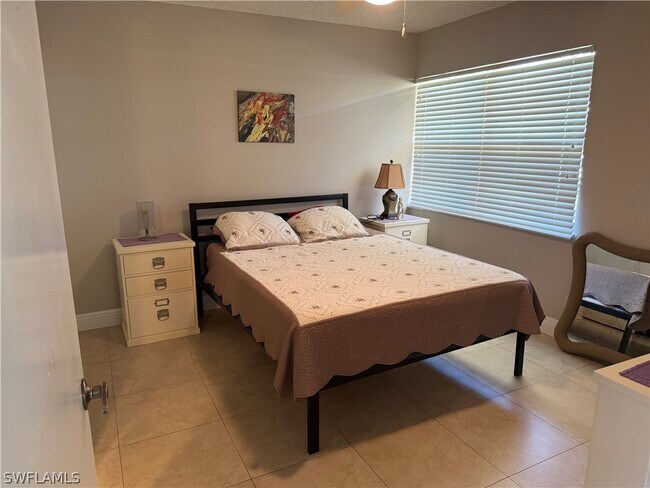 Building Photo - 1085 Forest Lakes Dr