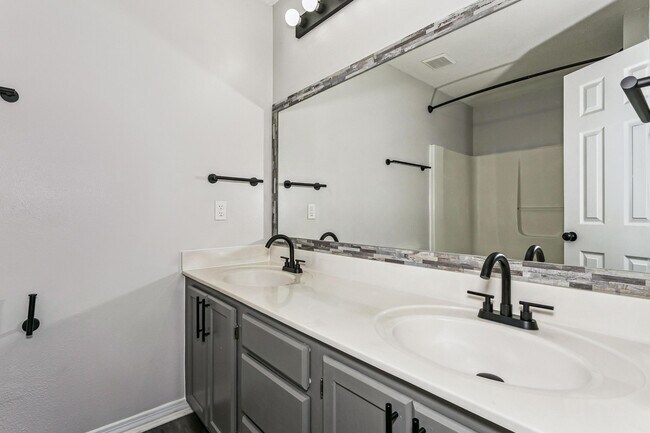 Building Photo - 6918 Sea Turtle Cir